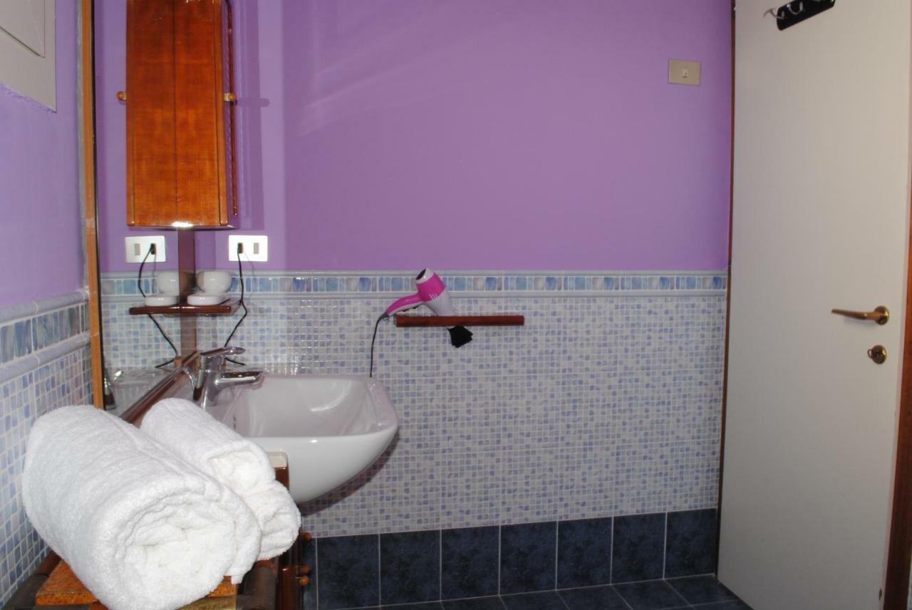 Villa Regina B&B Nettuno Bagian luar foto
